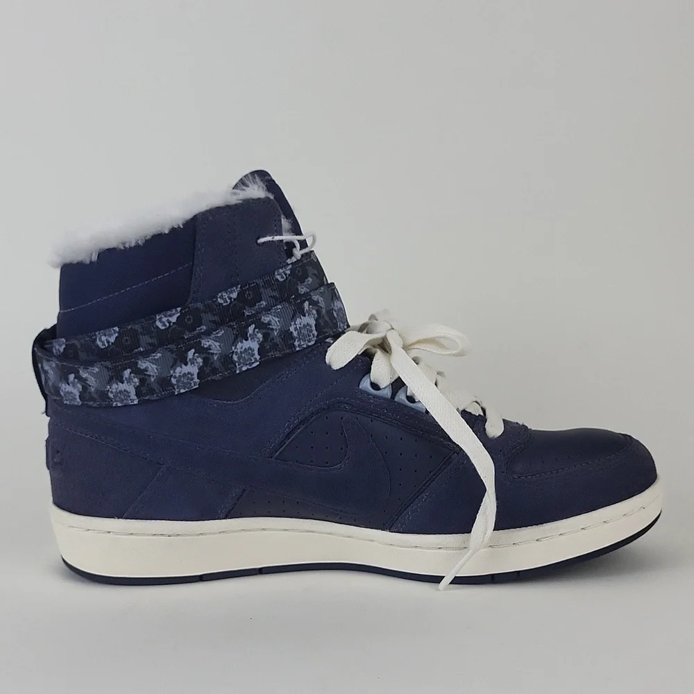 New Sample Women's Nike Delta Lite Mid Premium Faux Fur